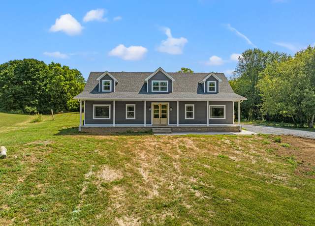Property at 32 Mccoy Dr, Hustonville, KY 40437, 4 beds, 2.5 baths