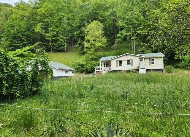Property at 531 Smith Fork Rd, Phelps, KY 41553, 3 beds, 1.5 baths