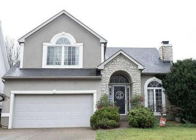 Property at 8800 Kings Lynn Ln, Louisville, KY 40220, 3 beds, 2 baths