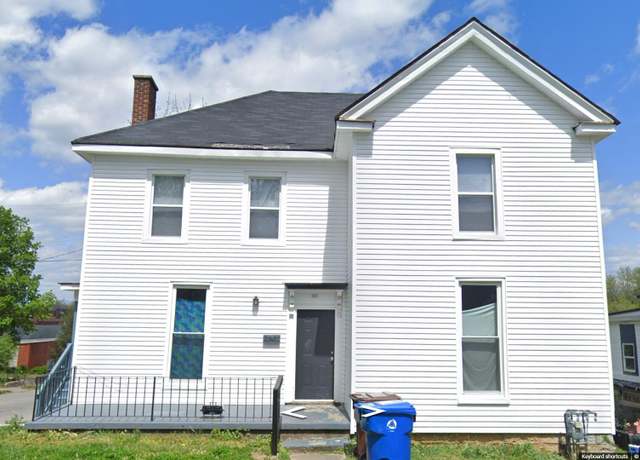 Property at 101 East Lexingotn Ave, Winchester, KY 40391, 5 beds, 3 baths