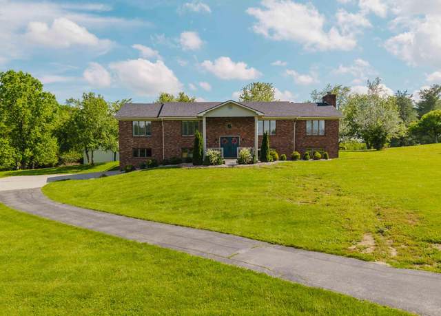 Property at 2085 Hancock Valley Dr, Winchester, KY 40391, 3 beds, 3 baths