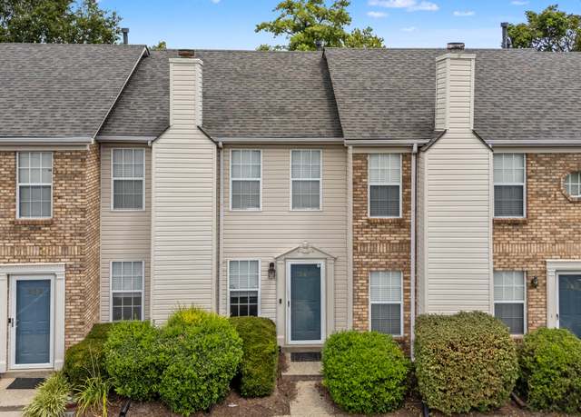 Property at 3175 Kirklevington Dr #241, Lexington, KY 40517, 2 beds, 2.5 baths