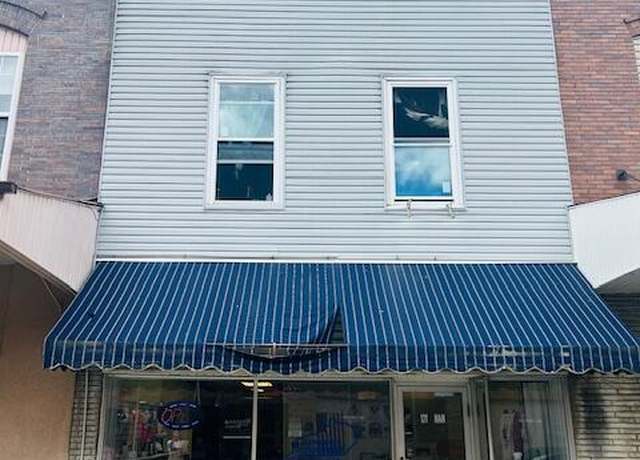Property at 171 Main St St, Vanceburg, KY 41179, 2 beds, 2 baths