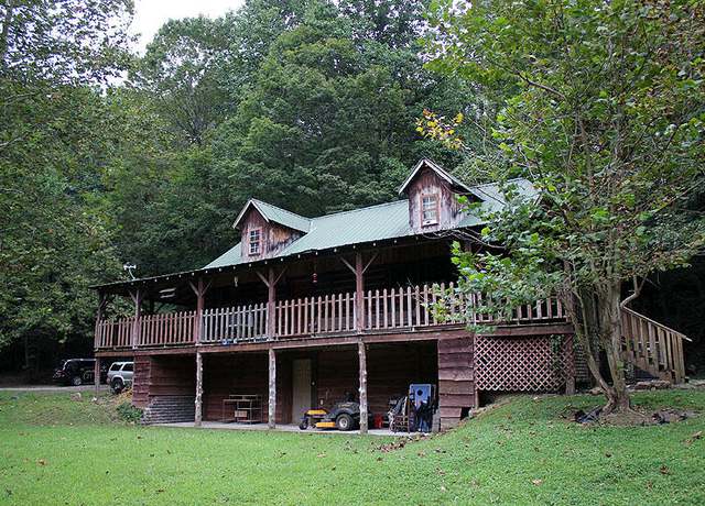 Photo of 1505 Dry Branch Rd, Somerset, KY 42501