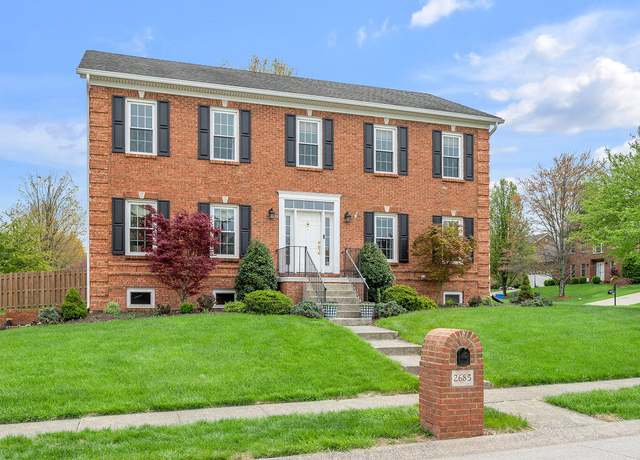 Property at 2685 Ashbrooke Dr, Lexington, KY 40513, 5 beds, 3 baths