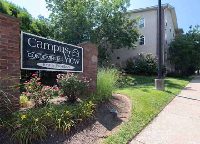 Property at 1081 South Broadway #405, Lexington, KY 40504, 3 beds, 2 baths
