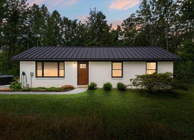 Property at 2536 Tarr Ridge Rd, Frenchburg, KY 40322, 3 beds, 1 bath