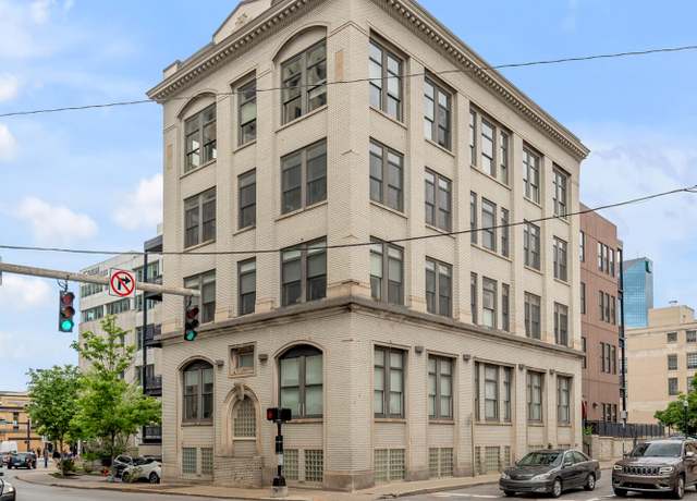 Property at 121 North Martin Luther King Blvd #102, Lexington, KY 40507, 1 bed, 1.5 baths