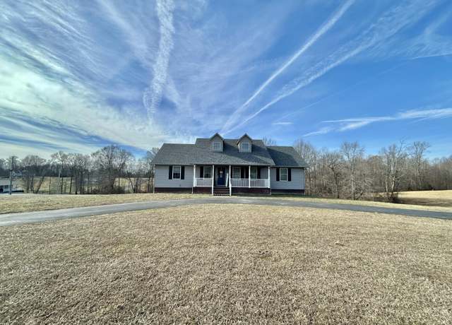 Property at 200 Colson Dr, Russell Springs, KY 42642, 4 beds, 3 baths