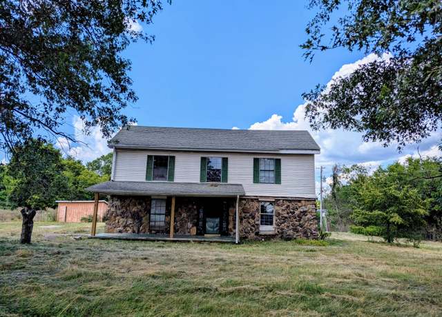 Property at 8459 Ky-90, Monticello, KY 42633, 3 beds, 1 bath