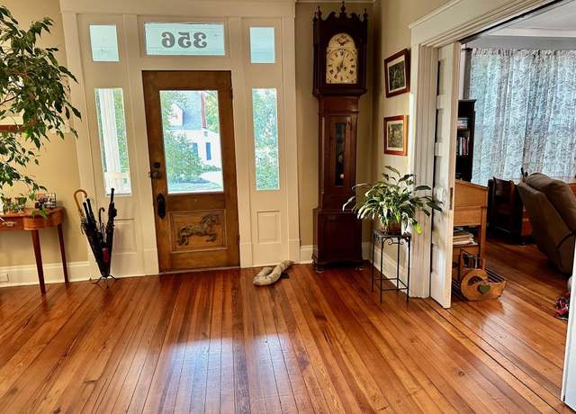 Property at 356 Boone Ave, Winchester, KY 40391, 4 beds, 3 baths