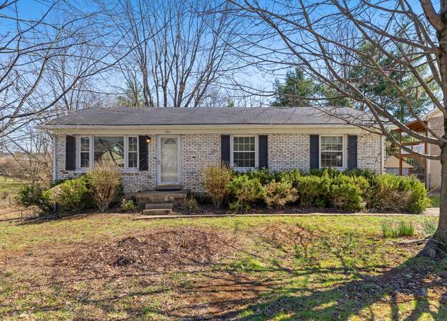 Property at 294 Lake Wales Dr, Lexington, KY 40515, 3 beds, 1.5 baths
