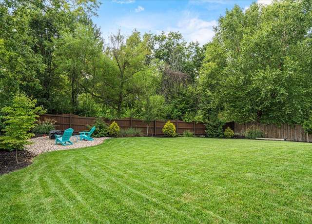 Property at 1791 Battery St, Lexington, KY 40509, 4 beds, 3.5 baths