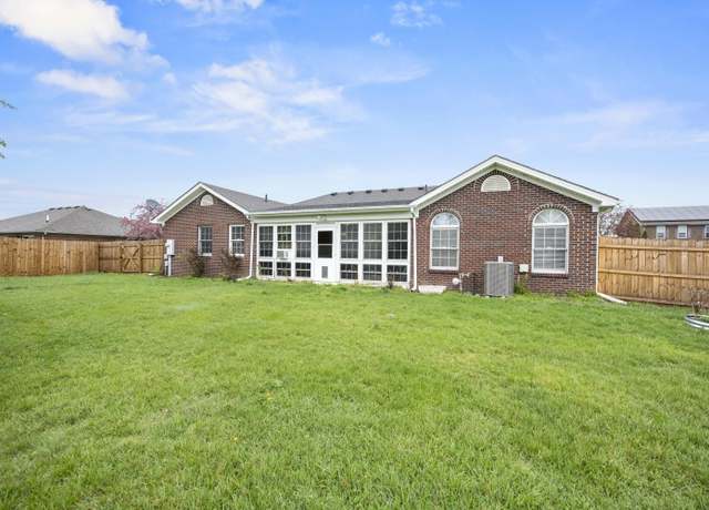 Property at 118 General Cleburne Dr, Richmond, KY 40475, 3 beds, 2 baths