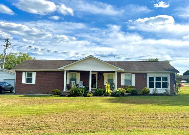 Property at 3021 Clear Springs Dr, London, KY 40744, 3 beds, 1.5 baths