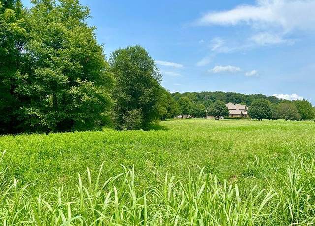 Property at 92 Runway Blvd, Somerset, KY 42503