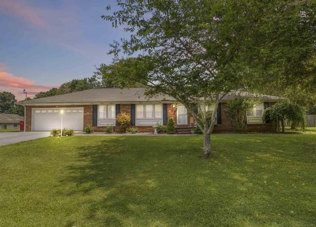 Property at 1010 Pleasure Ridge Dr, Corbin, KY 40701, 3 beds, 2.5 baths