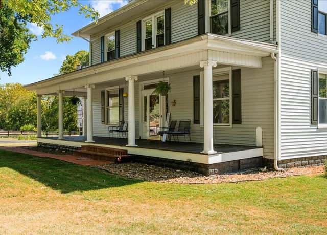 Property at 20535 Bear Creek Rd, Catlettsburg, KY 41129, 3 beds, 2.5 baths