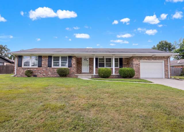 Property at 304 Pine St, Berea, KY 40403, 3 beds, 2 baths