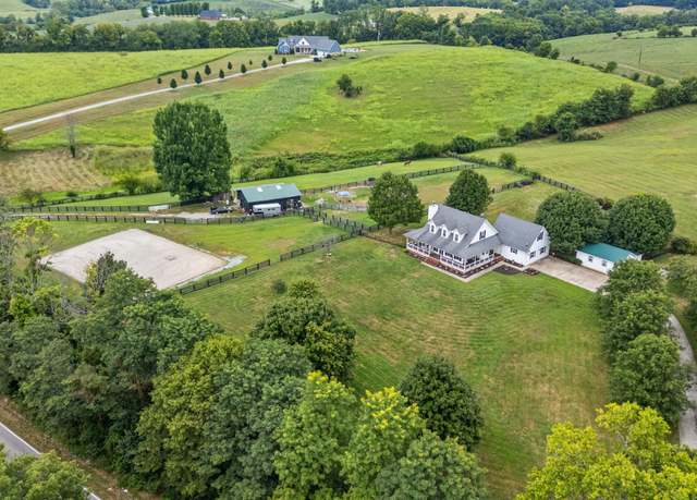 Property at 805 Paris Rd, Mt Sterling, KY 40353, 5 beds, 3.5 baths