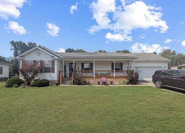 Property at 220 Beechwood Dr, Berea, KY 40403, 3 beds, 2 baths