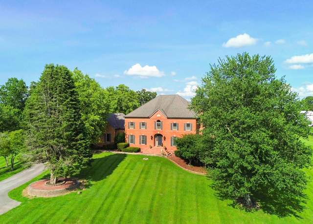 Property at 599 Woods Edge Dr, London, KY 40741, 5 beds, 4.5 baths