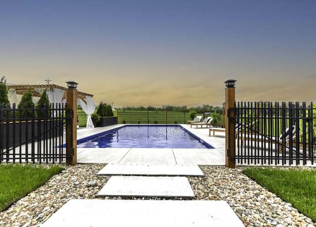 Property at 101 Creek Ridge Dr, Nicholasville, KY 40356, 4 beds, 4.5 baths