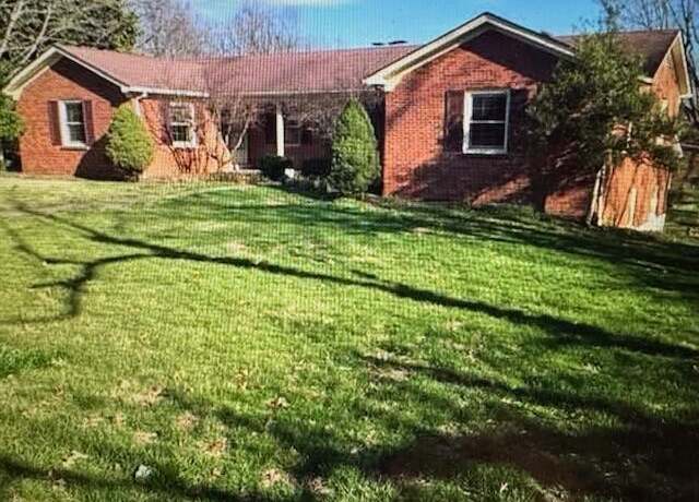 Property at 508 Boone Ave, Winchester, KY 40391, 3 beds, 2.5 baths