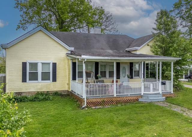 Property at 363 South Main St, Winchester, KY 40391, 3 beds, 2 baths