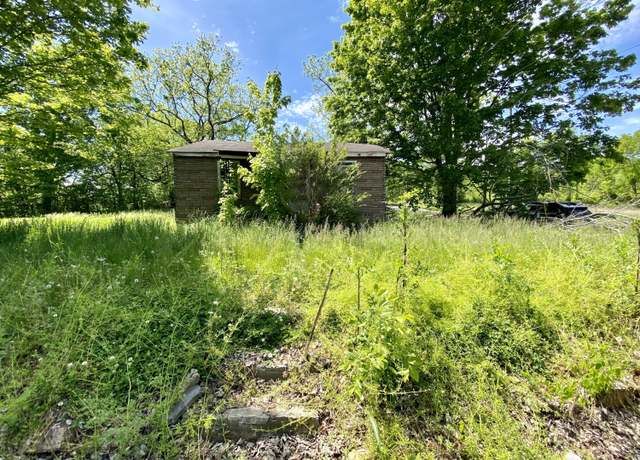 Property at 202 Willis St, Munfordville, KY 42765, 2 beds, 1 bath
