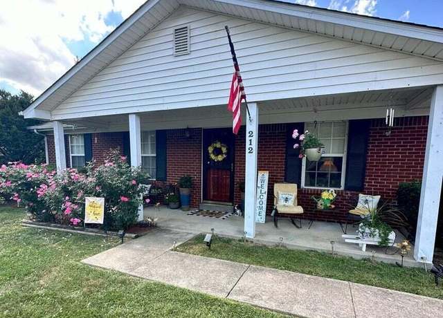 Property at 212 Ballard Rd, Berea, KY 40403, 3 beds, 2 baths