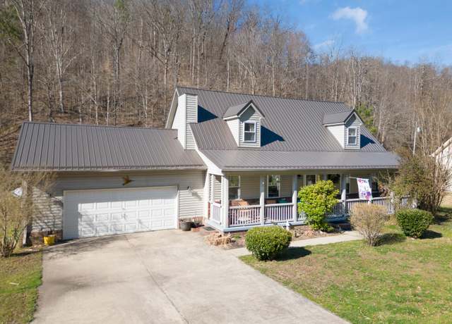 Property at 77 Holbrook Dr, Banner, KY 41603, 3 beds, 2.5 baths