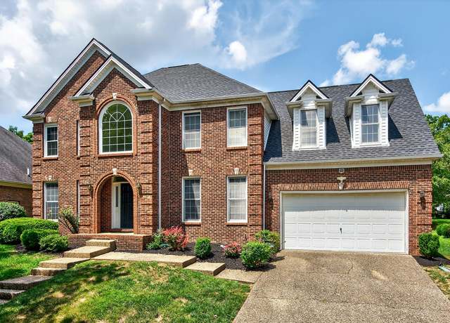 Property at 3005 Old Field Way, Lexington, KY 40513, 5 beds, 4 baths