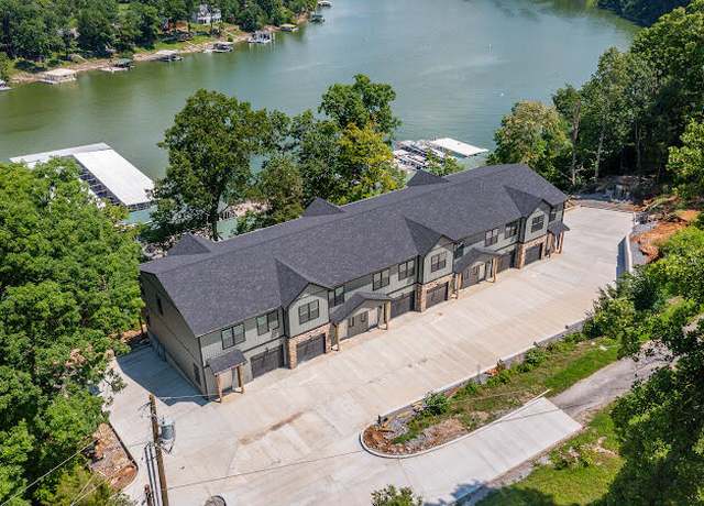 Property at 101 Walker Ln, Lancaster, KY 40444, 3 beds, 2.5 baths