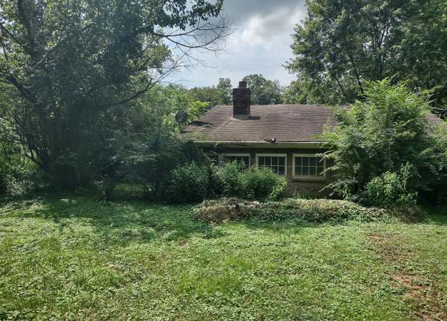 Property at 315 Lower Clifton Rd, Versailles, KY 40383, 2 beds, 1 bath