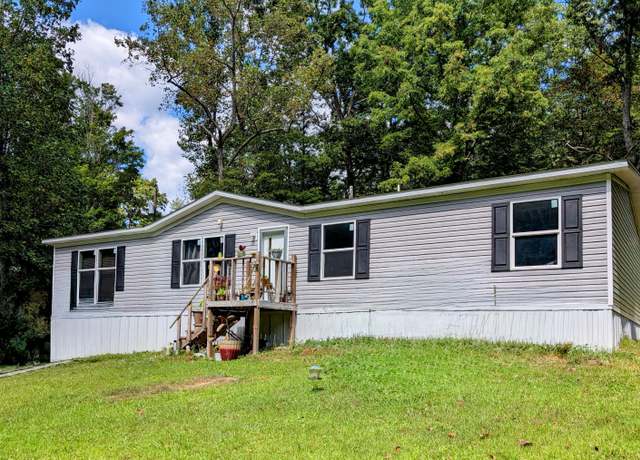 Property at 274 Rockie Hill Rd, Beattyville, KY 41311, 4 beds, 2 baths
