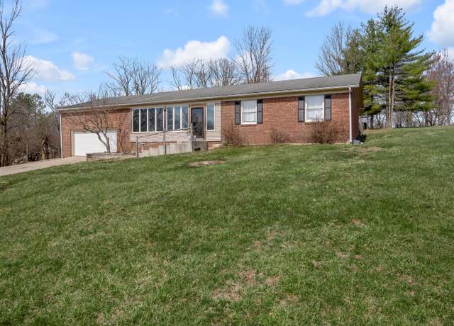 Property at 104 Christopher Dr, Richmond, KY 40475, 3 beds, 2 baths