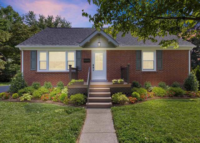 Property at 286 Hill N Dale Rd, Lexington, KY 40503, 3 beds, 3 baths