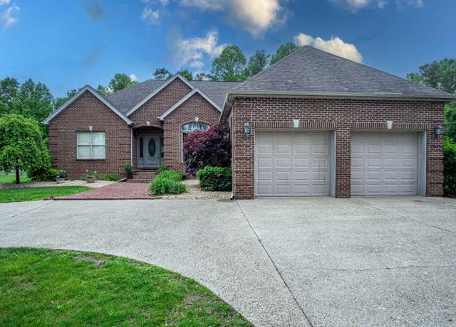 Property at 136 Ballard Dr, Corbin, KY 40701, 3 beds, 2.5 baths