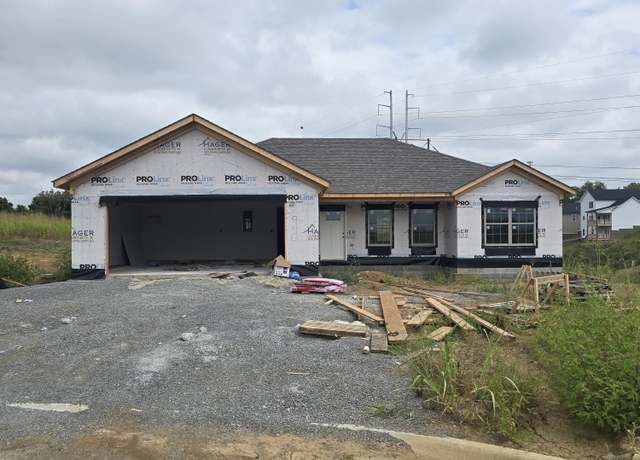Property at 940 Olympic Ct, Richmond, KY 40475, 3 beds, 2 baths