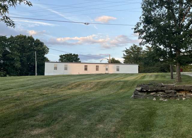 Property at 132 Harvieland Rd, Frankfort, KY 40601, 3 beds, 2 baths
