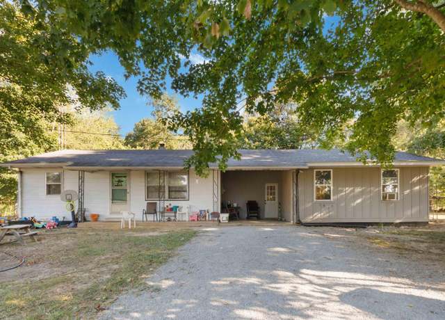 Property at 1466 Webb Ridge Rd, Russell Springs, KY 42642, 4 beds, 2 baths