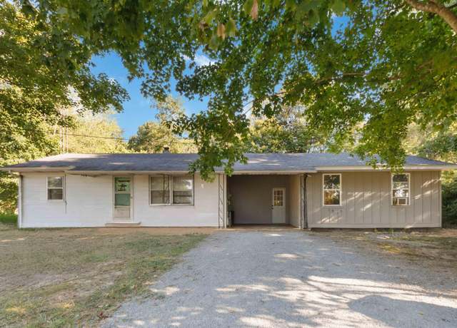Property at 1466 Webb Ridge Rd, Russell Springs, KY 42642, 4 beds, 2 baths