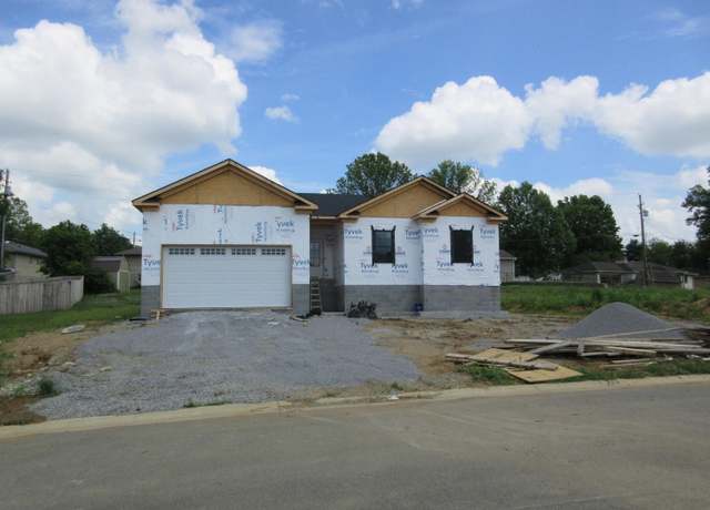 Property at 206 Jett Dr, Winchester, KY 40391, 3 beds, 2 baths
