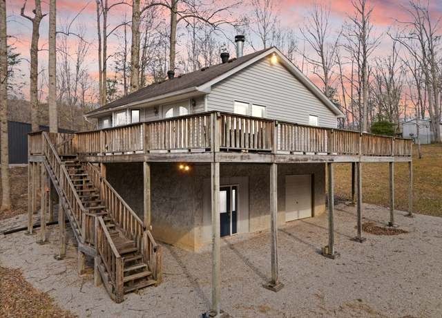 Property at 225 Dixie Pine Dr, Burnside, KY 42519, 2 beds, 1 bath