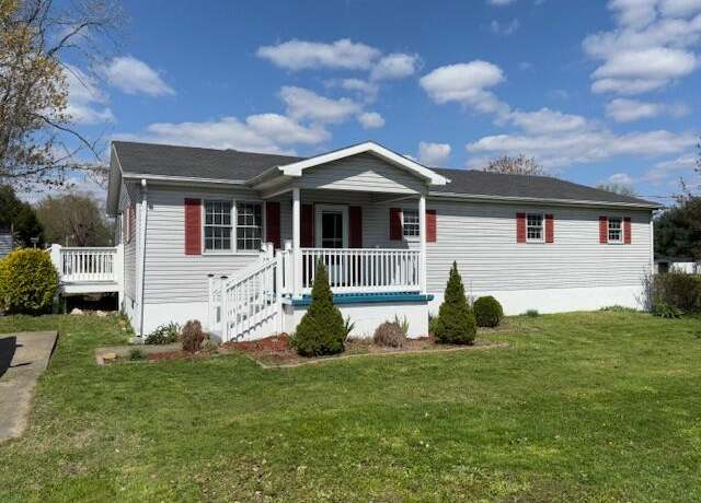 Property at 90 Langdon St, Mt Vernon, KY 40456, 4 beds, 2 baths
