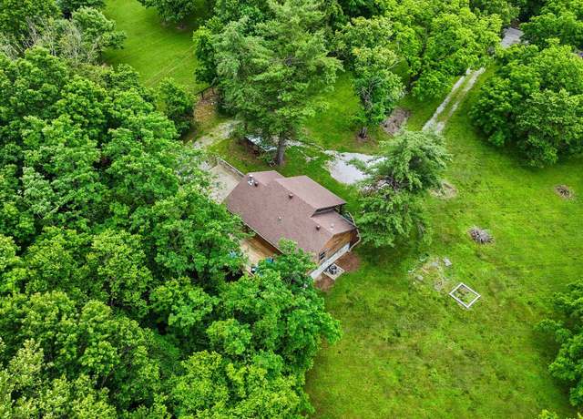 Property at 2849 Walnut Hill Rd, Lexington, KY 40515, 4 beds, 3 baths