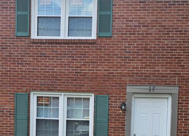 Property at 305 Lake St #13, Nicholasville, KY 40356, 2 beds, 1.5 baths