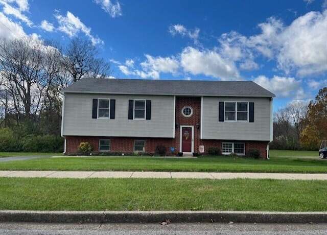 Property at 125 Brookshire Dr, Danville, KY 40422, 3 beds, 2.5 baths
