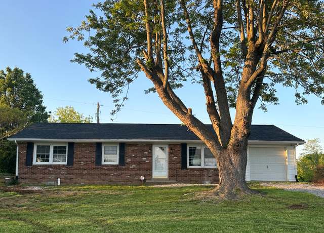 Property at 4074 Ironworks Rd, Winchester, KY 40391, 3 beds, 1.5 baths